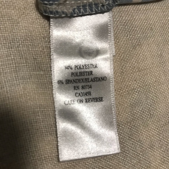 BCBG POLKA DOT TOP! Size S - Picture 5 of 6